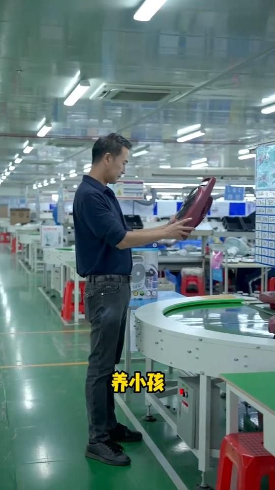 知名港星內地打拼成家電大亨 廠房規模壯觀生意涉足歐美身家過億